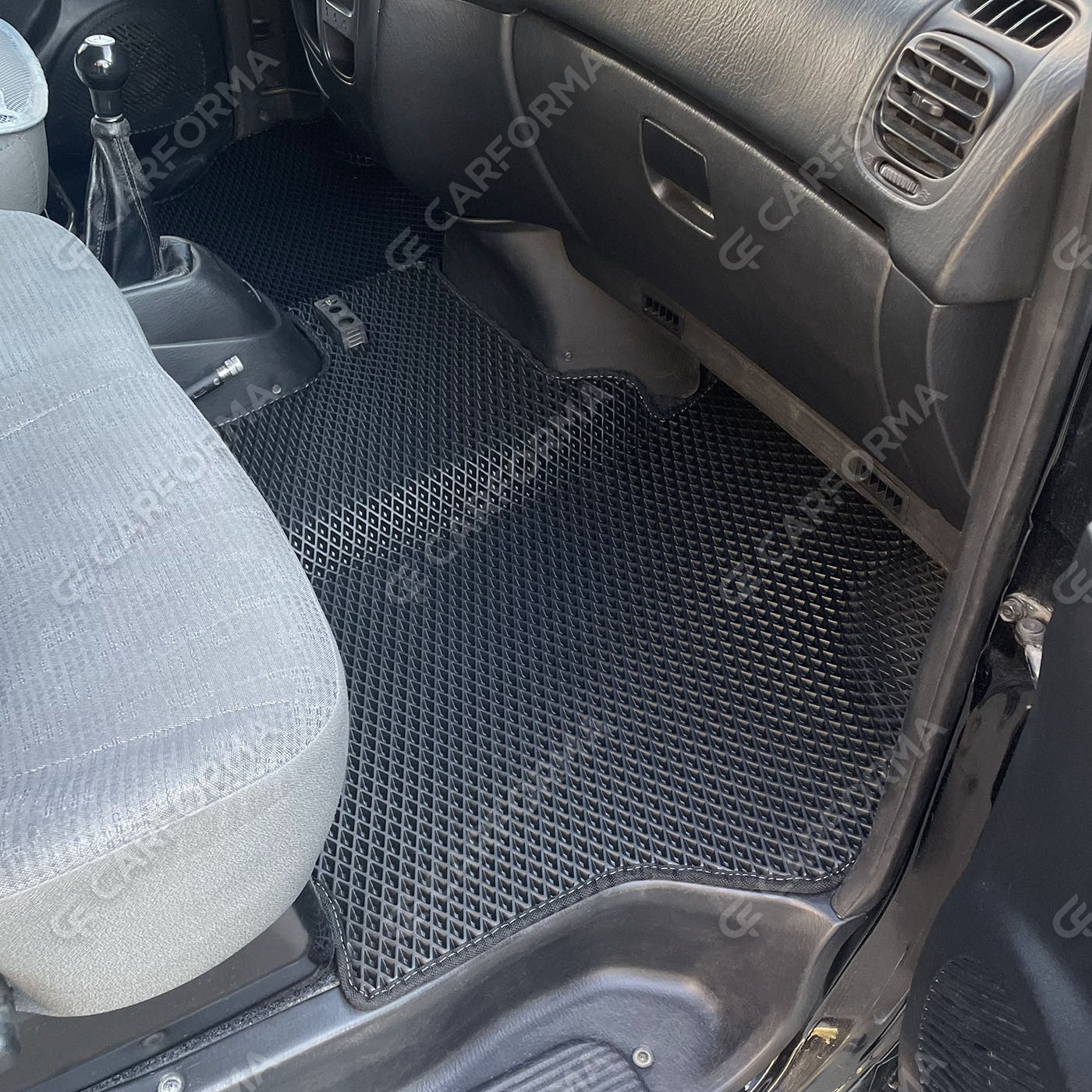 Коврики на Hyundai Starex 1996&nbsp;-&nbsp;2007 в Рязани