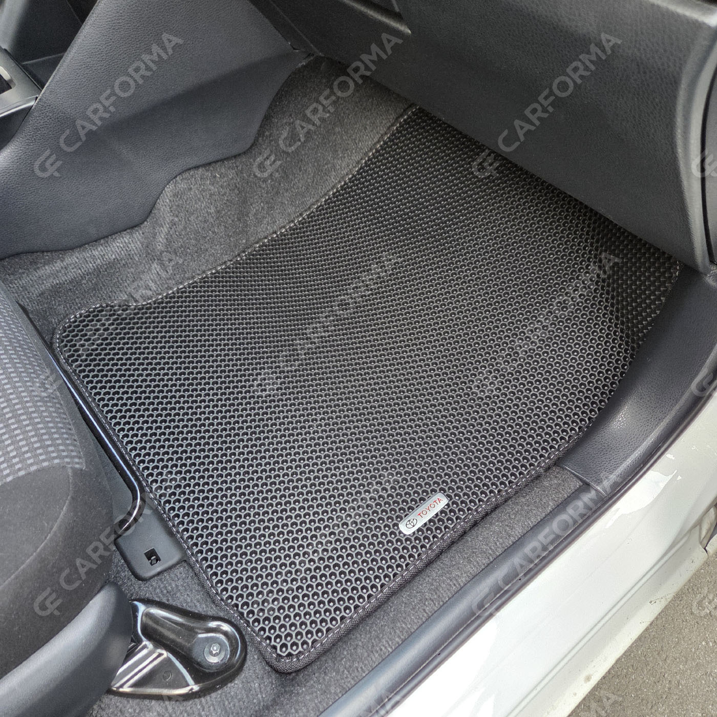 Коврики на Toyota Yaris L 2013&nbsp;-&nbsp;2026 в Рязани
