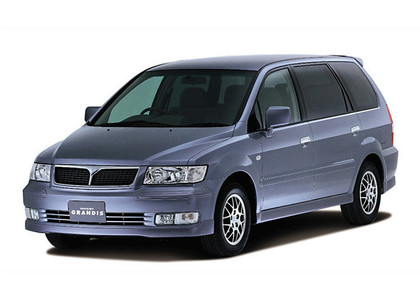 Коврики на Mitsubishi Chariot Grandis 1997 - 2003 в Рязани