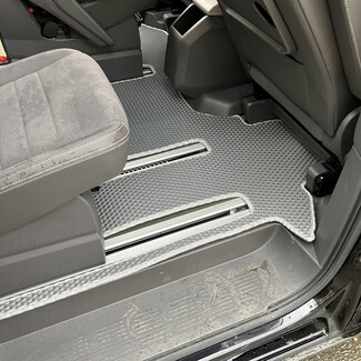 EVA коврики на Volkswagen Multivan (T7) 2021 - 2026 в Рязани EVA коврики на Volkswagen Multivan (T7) 2021 - 2026 в Рязани