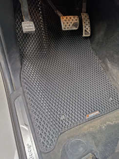 Коврики на Jeep Grand Cherokee (WK2) 2010 - 2022 в Рязани